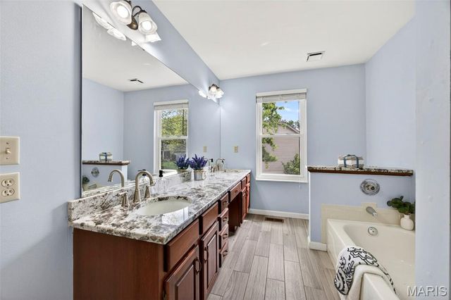 842 Ridgetop Circle, Unincorporated, MO 63304