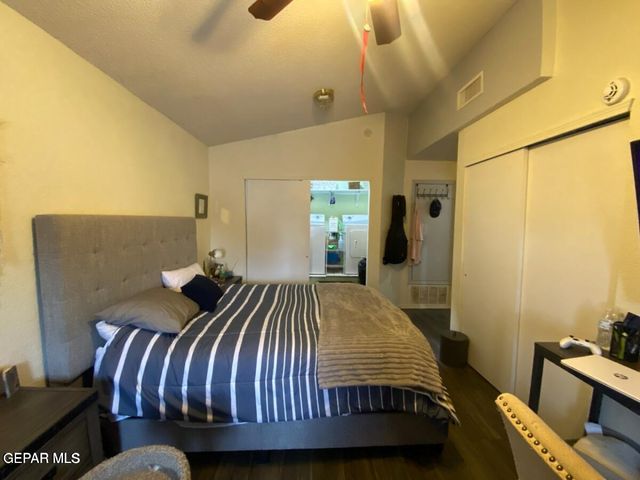 10473 Valle Del Mar Drive, Socorro, TX 79927