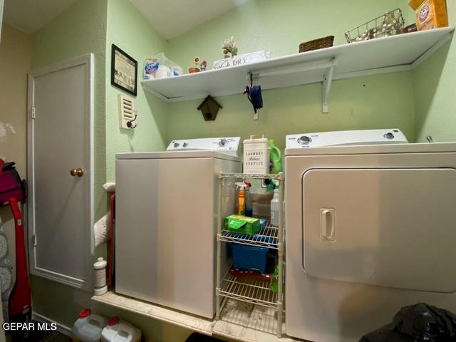 10473 Valle Del Mar Drive, Socorro, TX 79927