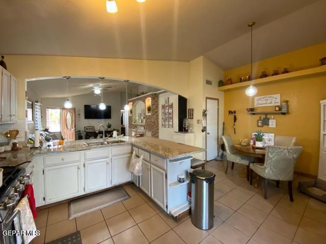 10473 Valle Del Mar Drive, Socorro, TX 79927
