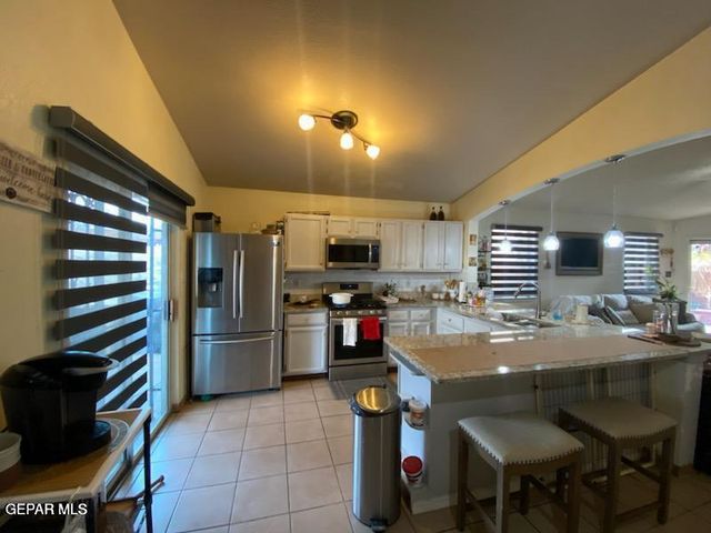 10473 Valle Del Mar Drive, Socorro, TX 79927