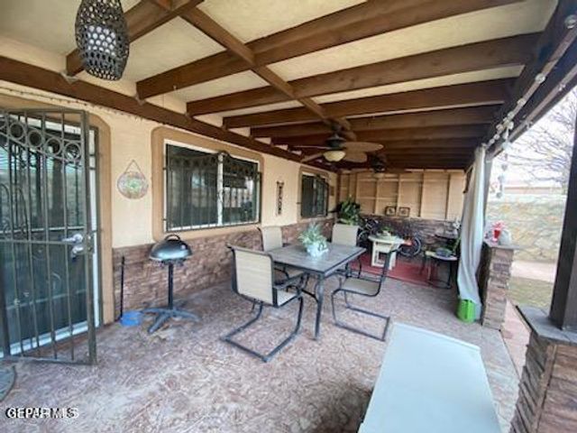 10473 Valle Del Mar Drive, Socorro, TX 79927