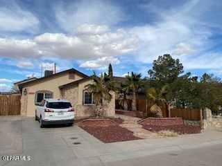 10473 Valle Del Mar Drive, Socorro, TX 79927
