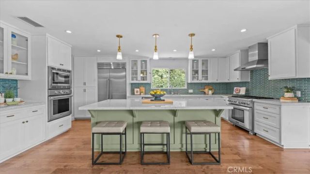 938 E Pomello Drive, Claremont, CA 91711