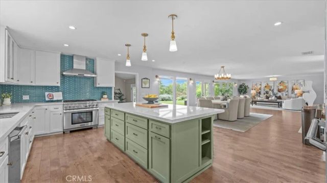 938 E Pomello Drive, Claremont, CA 91711