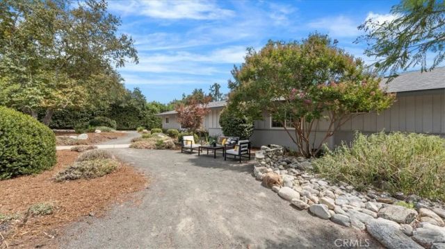 938 E Pomello Drive, Claremont, CA 91711