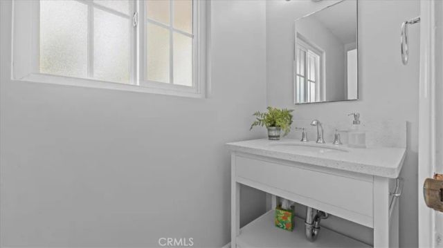 938 E Pomello Drive, Claremont, CA 91711