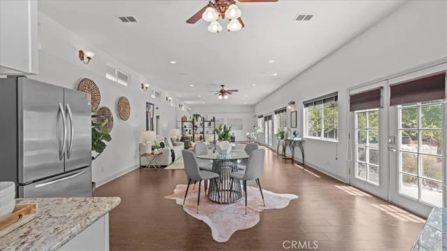 938 E Pomello Drive, Claremont, CA 91711