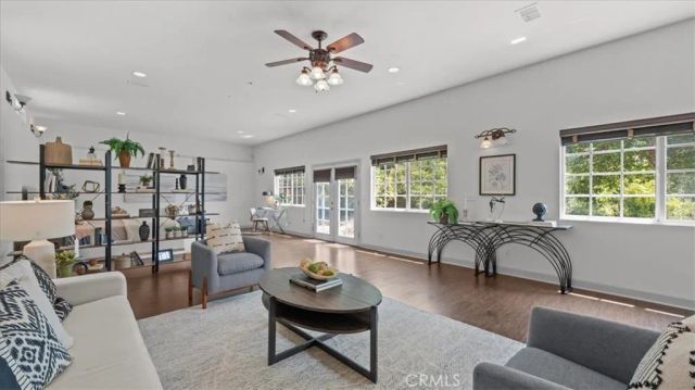 938 E Pomello Drive, Claremont, CA 91711
