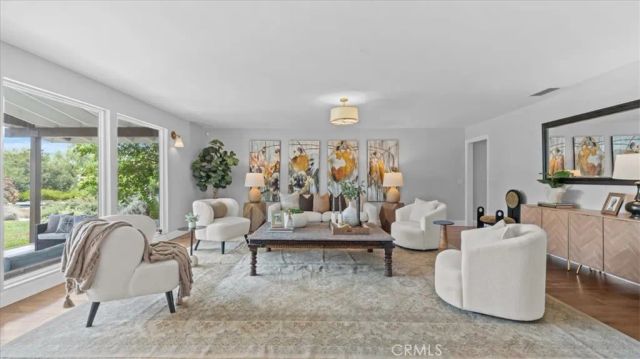 938 E Pomello Drive, Claremont, CA 91711