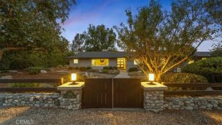 938 E Pomello Drive, Claremont, CA 91711
