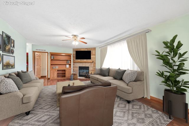 160 Silver Lake Avenue, Michigan City, IN 46360