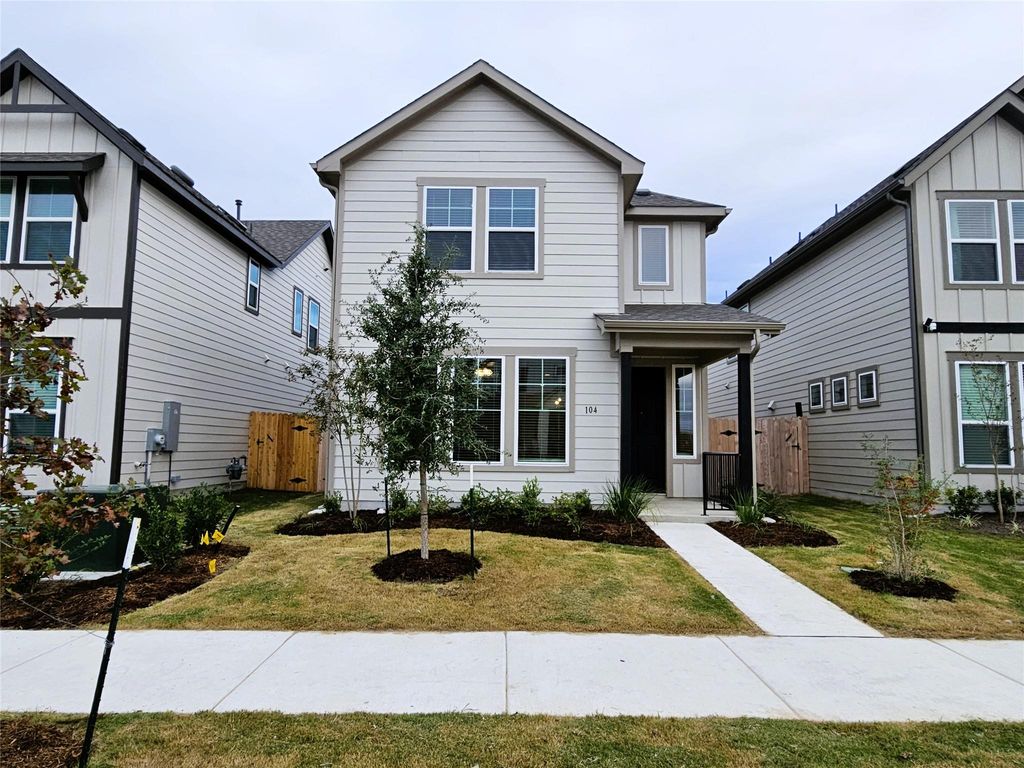 104 Greinert DR, Taylor, TX 76574