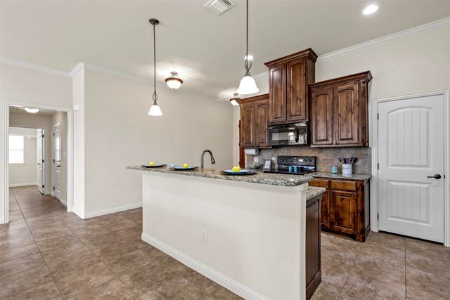210 Donna Circle, Granbury, TX 76049