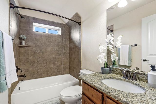 210 Donna Circle, Granbury, TX 76049