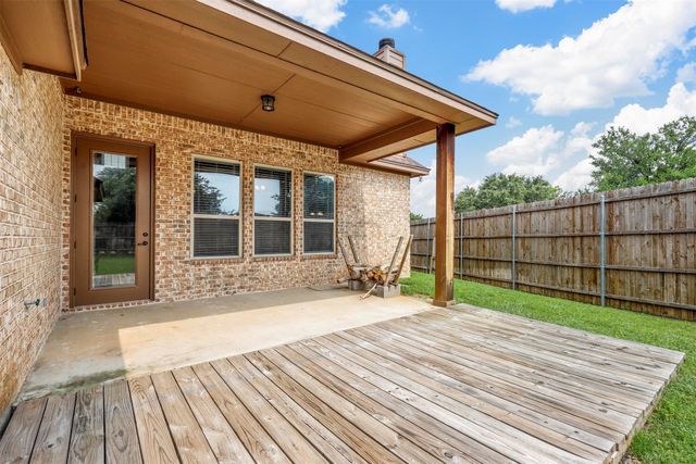 210 Donna Circle, Granbury, TX 76049
