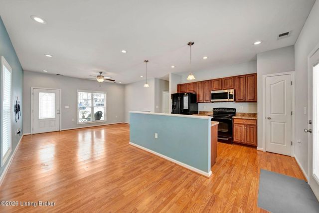 643 N Birchwood Ave, Louisville, KY 40206