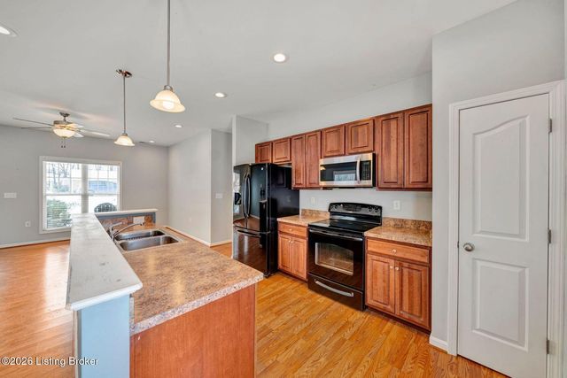 643 N Birchwood Ave, Louisville, KY 40206