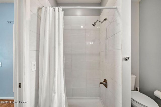 643 N Birchwood Ave, Louisville, KY 40206