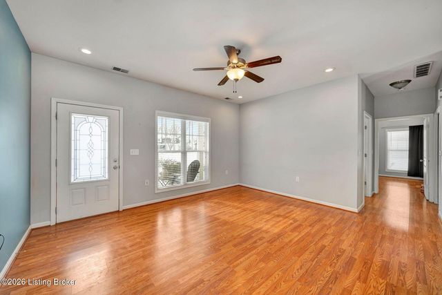 643 N Birchwood Ave, Louisville, KY 40206