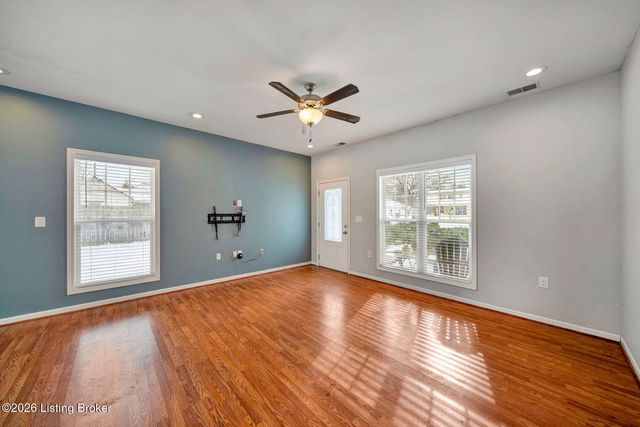 643 N Birchwood Ave, Louisville, KY 40206