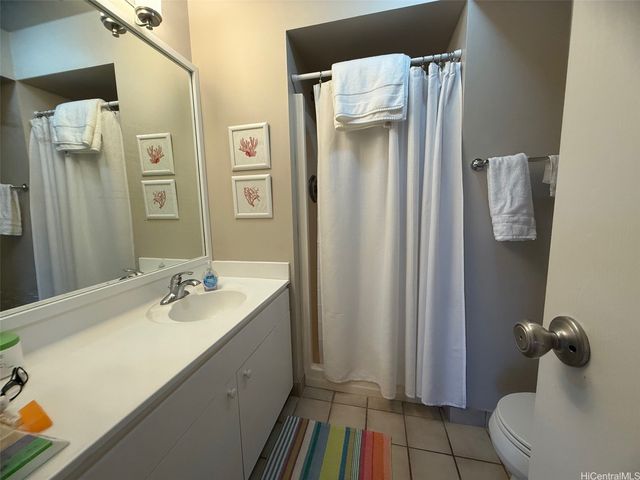 501 Hahaione Street 4L, Honolulu, HI 96825