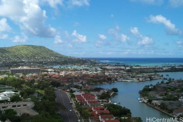 501 Hahaione Street 4L, Honolulu, HI 96825