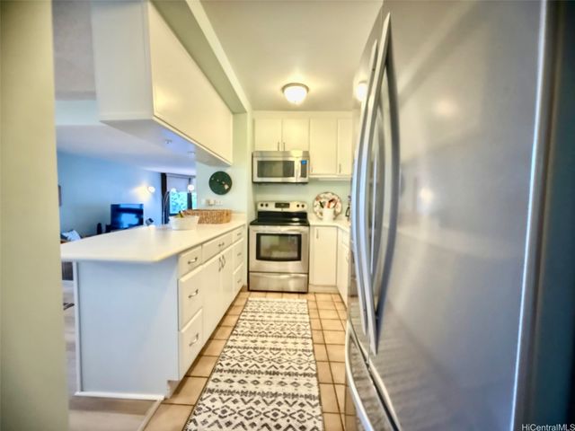 501 Hahaione Street 4L, Honolulu, HI 96825