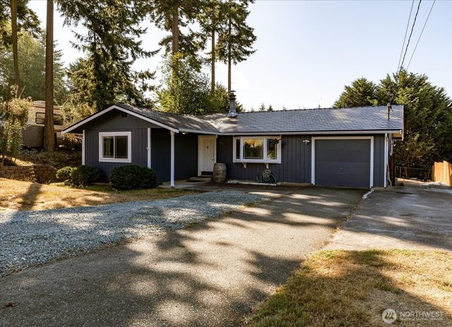 577 Salal St., Oak Harbor, WA 98277