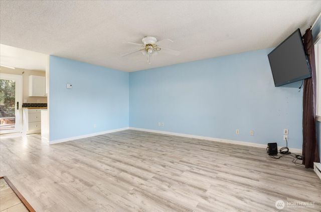 577 Salal St., Oak Harbor, WA 98277