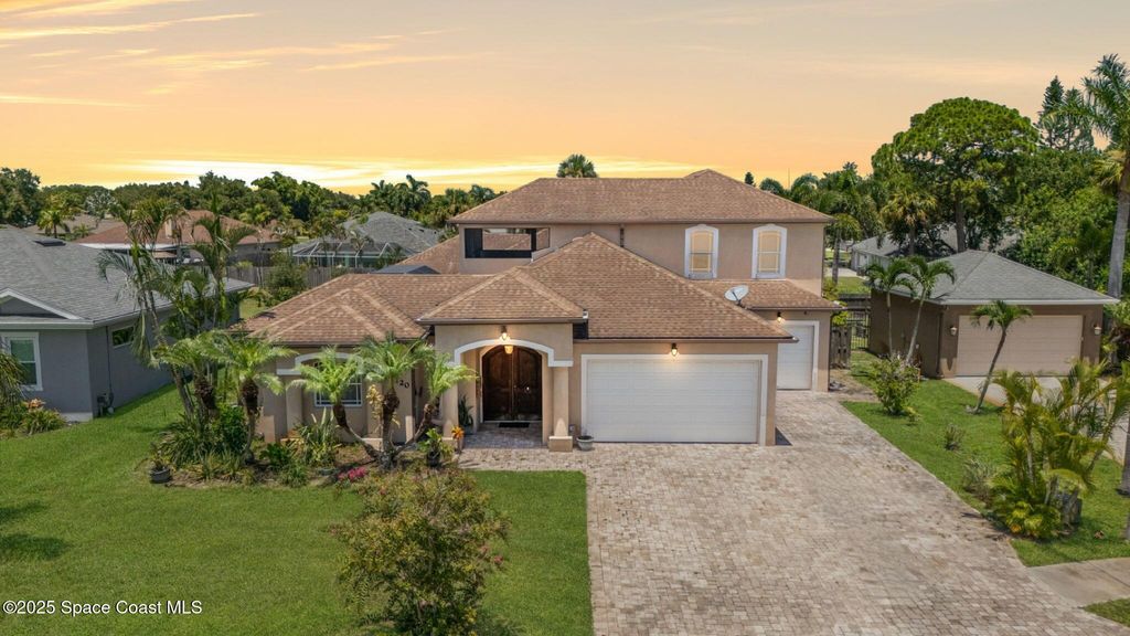 120 Edgewater Way, Merritt Island, FL 32953