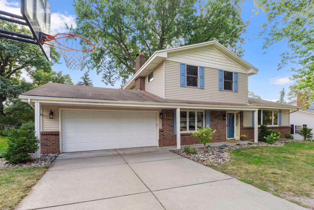7181 Steepleview Road, Woodbury, MN 55125 — photo 2
