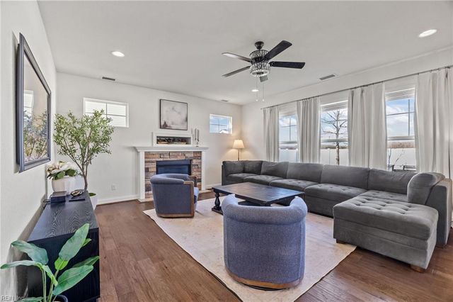 1664 Teton Court, Chesapeake, VA 23320