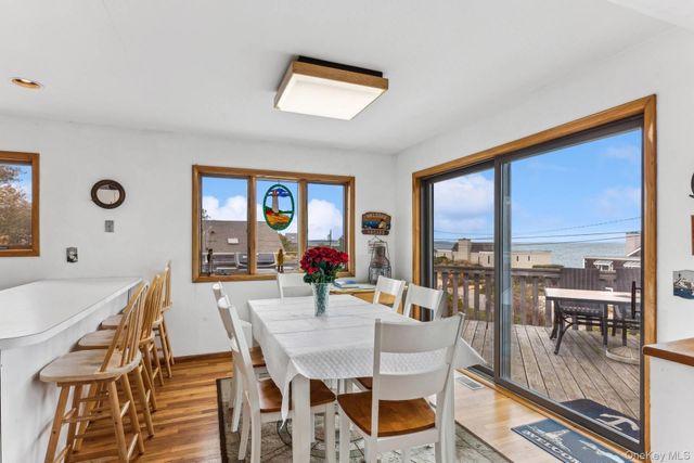 21 Captain Kidds Path, Montauk, NY 11954