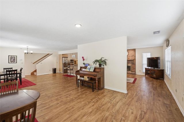 18784 NW 230TH STREET, High Springs, FL 32643