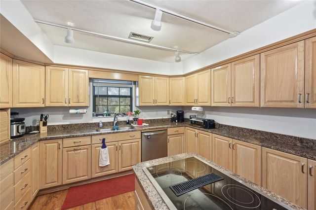 18784 NW 230TH STREET, High Springs, FL 32643