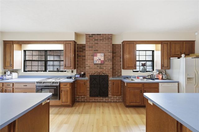 18784 NW 230TH STREET, High Springs, FL 32643