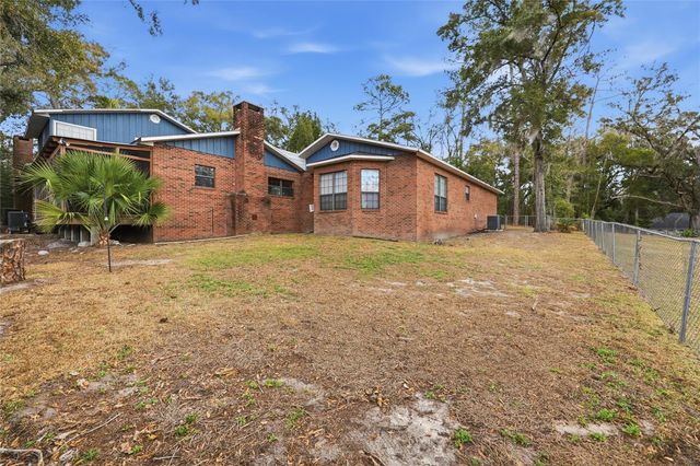 18784 NW 230TH STREET, High Springs, FL 32643