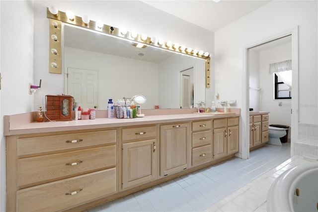 18784 NW 230TH STREET, High Springs, FL 32643