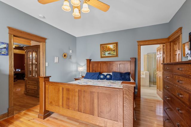 25155 S Stoney Island Avenue, Crete, IL 60417