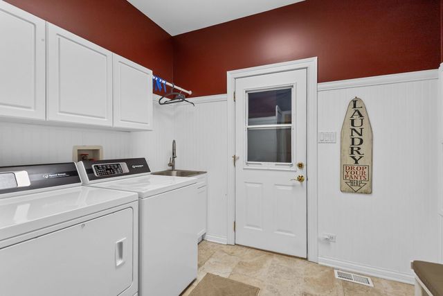 25155 S Stoney Island Avenue, Crete, IL 60417