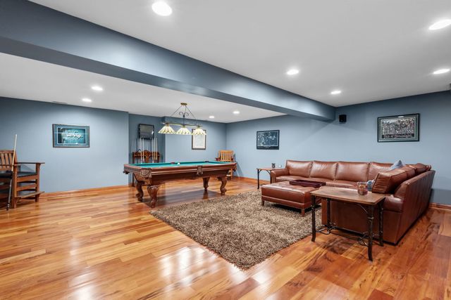 25155 S Stoney Island Avenue, Crete, IL 60417