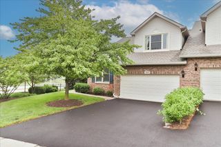 768 W St Johns Place, Addison, IL 60101