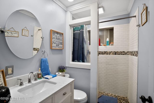 6803 Creston Dr, Louisville, KY 40258