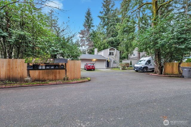 12722 12724 100th Avenue NE, Kirkland, WA 98034