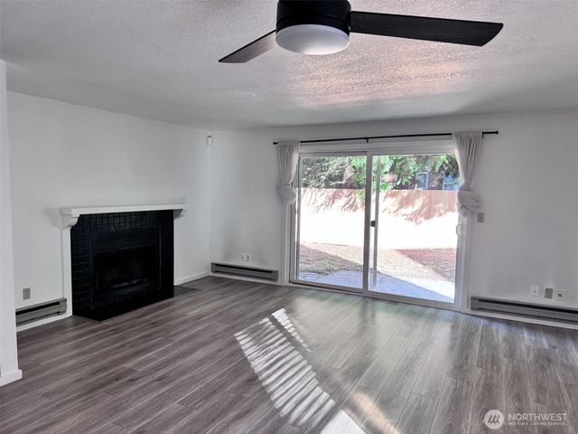 12722 12724 100th Avenue NE, Kirkland, WA 98034