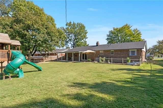 1306 Silent Grove Road, Springdale, AR 72762