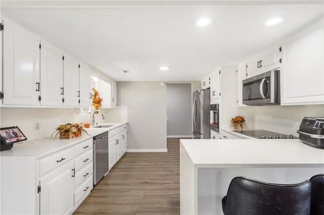 1306 Silent Grove Road, Springdale, AR 72762