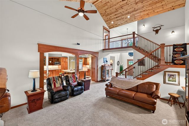 304 Antonie Avenue N, Eatonville, WA 98328