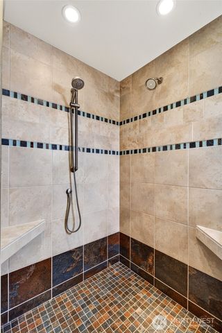 304 Antonie Avenue N, Eatonville, WA 98328